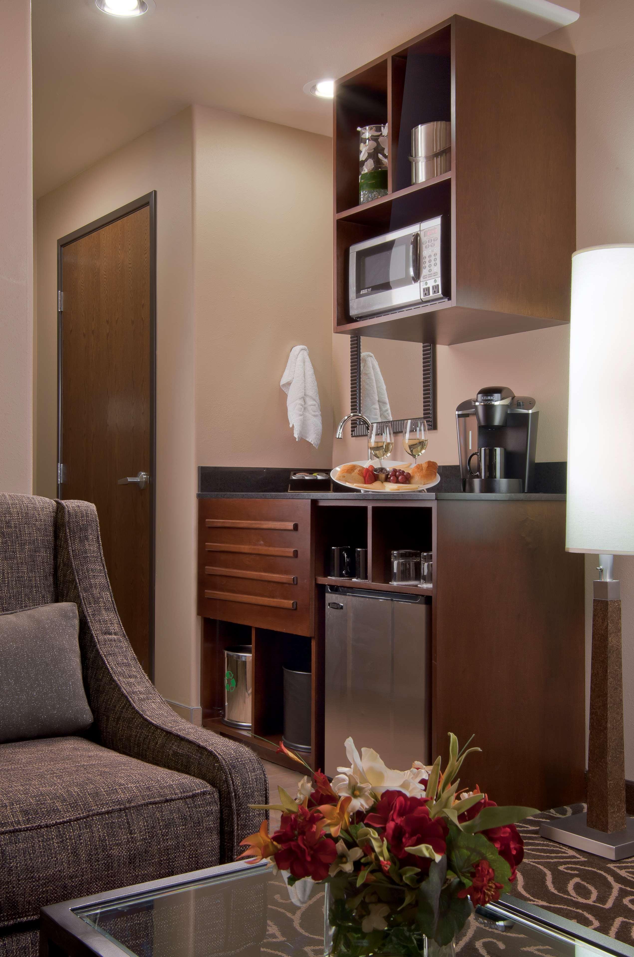 Best Western Premier Ivy Inn & Suites Коди Номер фото