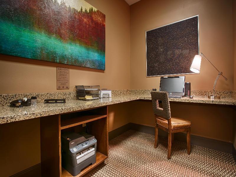 Best Western Premier Ivy Inn & Suites Коди Экстерьер фото