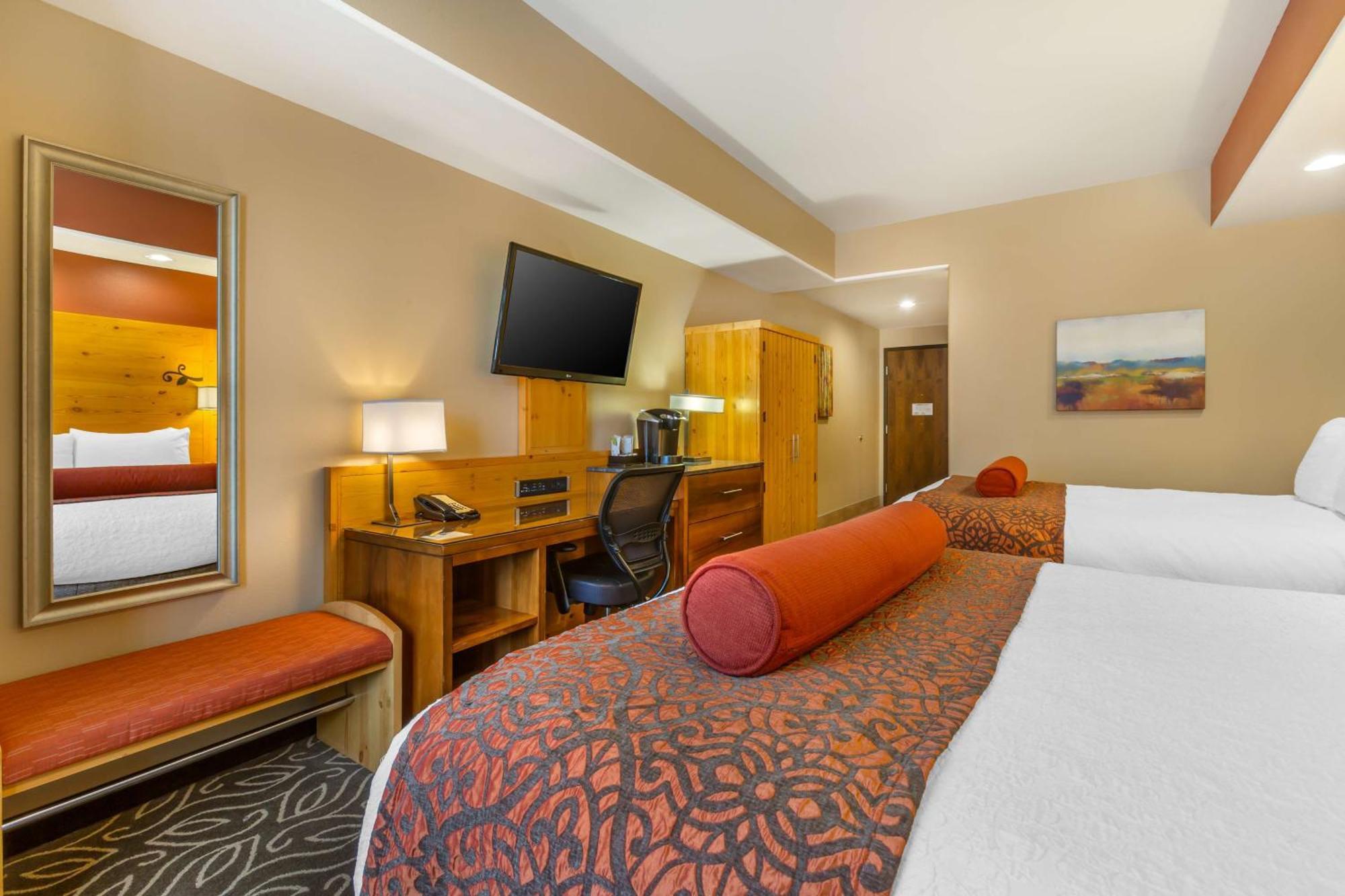 Best Western Premier Ivy Inn & Suites Коди Экстерьер фото