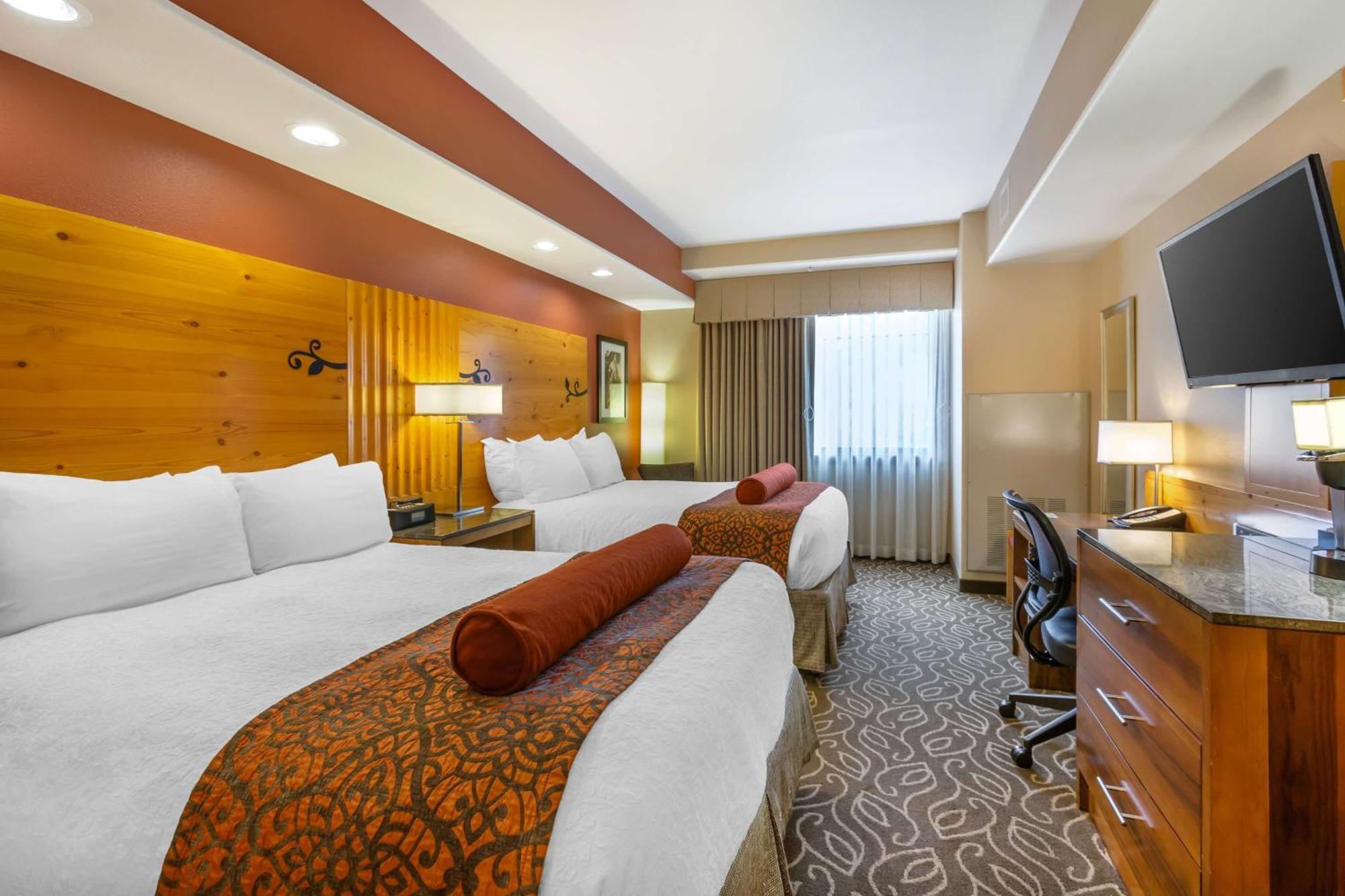 Best Western Premier Ivy Inn & Suites Коди Экстерьер фото