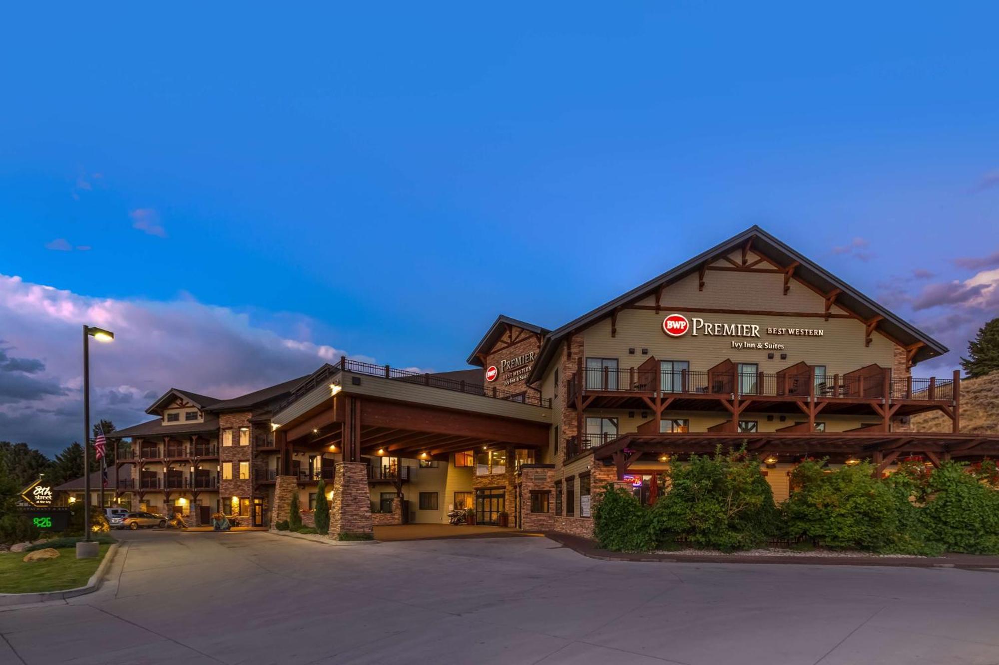 Best Western Premier Ivy Inn & Suites Коди Экстерьер фото