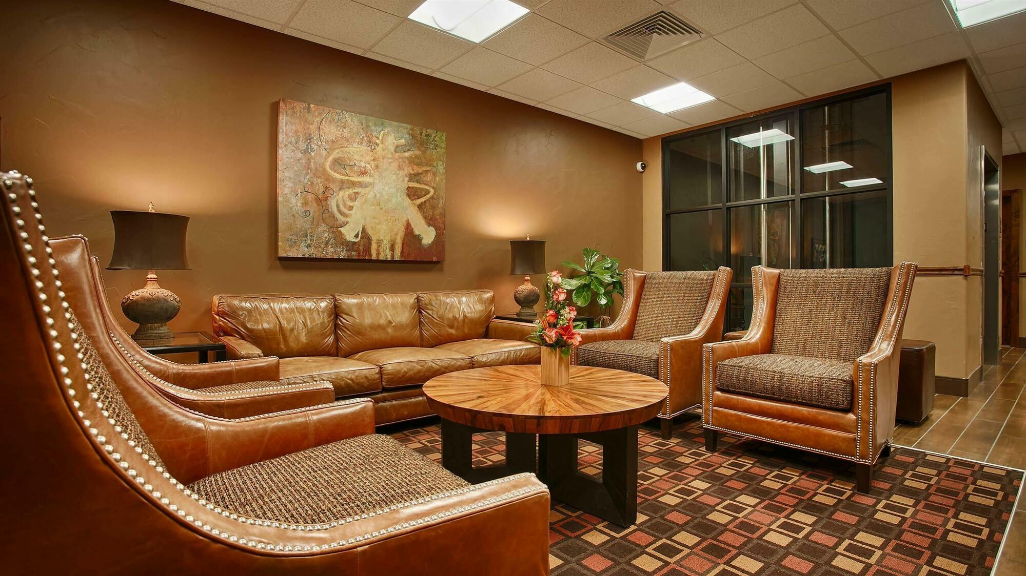 Best Western Premier Ivy Inn & Suites Коди Экстерьер фото